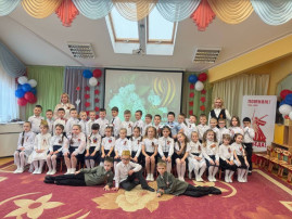 «Памяти павших будьте достойны!» «Памяти павших будьте достойны!».
